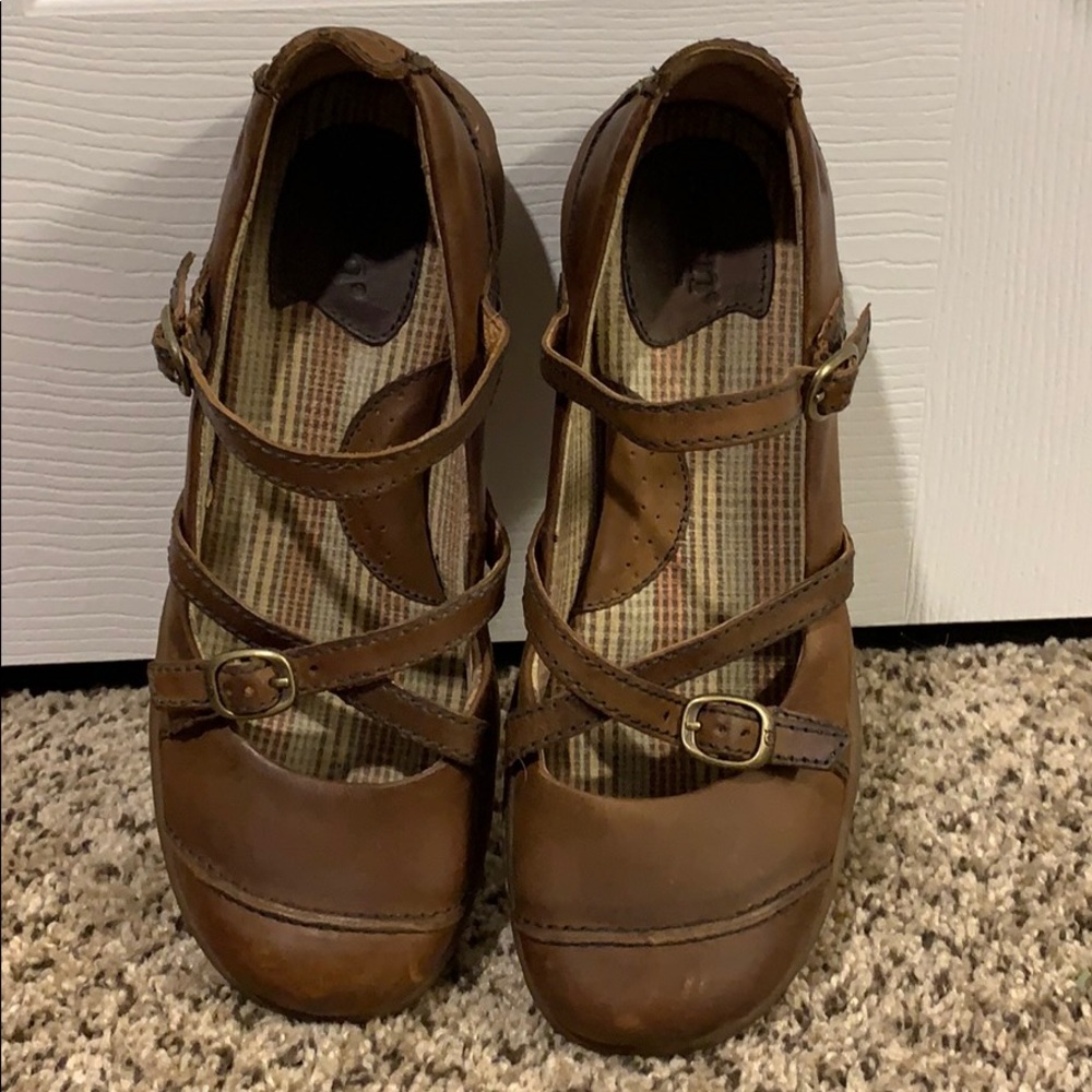 Born women’s flat